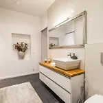 Lumossa - Lakeside Luxury With Unique Privacy Villa *