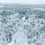 Villa Lumossa - Lakeside Luxury With Unique Privacy Rovaniemi
