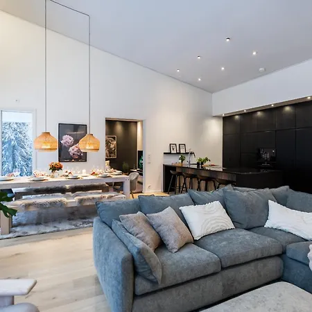 Lumossa - Lakeside Luxury With Unique Privacy * Rovaniemi