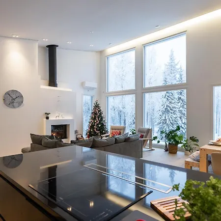 Villa Lumossa - Lakeside Luxury With Unique Privacy Rovaniemi