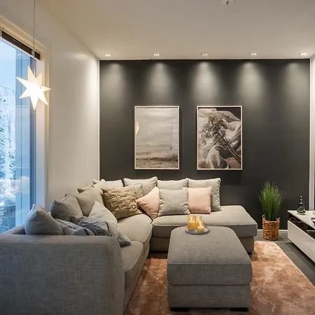 Lumossa - Lakeside Luxury With Unique Privacy * Rovaniemi