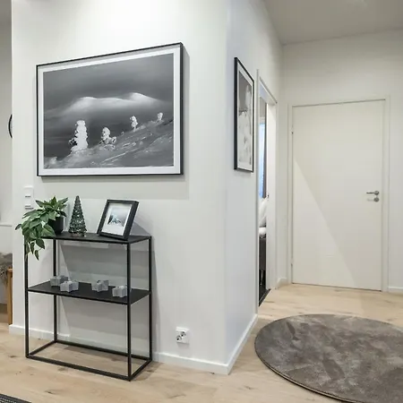 Lumossa - Lakeside Luxury With Unique Privacy Rovaniemi