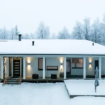 Villa Lumossa - Lakeside Luxury With Unique Privacy Rovaniemi