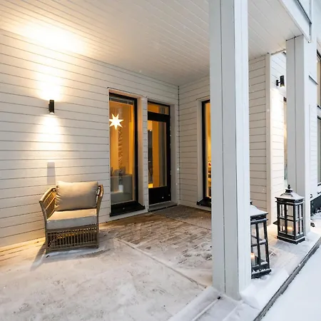 Lumossa - Lakeside Luxury With Unique Privacy Rovaniemi