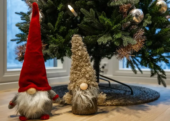 Lumossa - Lakeside Luxury With Unique Privacy רובניימי