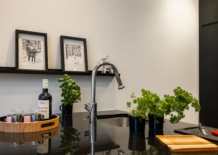 וילה Lumossa - Lakeside Luxury With Unique Privacy רובניימי