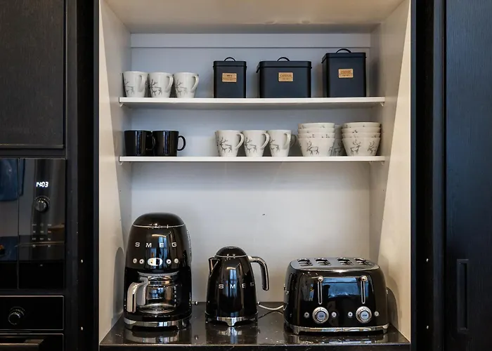 וילה Lumossa - Lakeside Luxury With Unique Privacy רובניימי